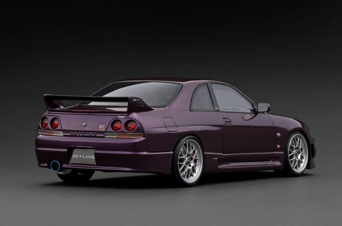 赤字r33 1/18 Ignition model Nissan Skyline R33 GT-R in Midnight