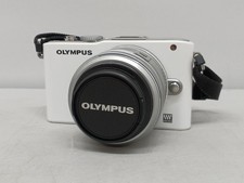 Olympus E-PL3 Mirrorless Camera Kit with Double Zoom Lenses