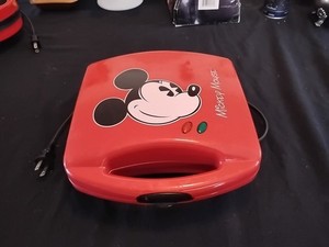 Disney Mickey Mouse Red Sandwich Maker Non Stick Works DCM-51