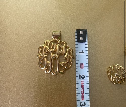 Vintage goldfarbener Charm Anhänger und passende Ohrringe, durchbohrt - Bild 2 von 5