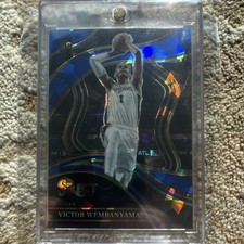 Panini 2023-24 Victor Wembanyama #288 Courtside Prizm Rookie Blue Cracked Ice