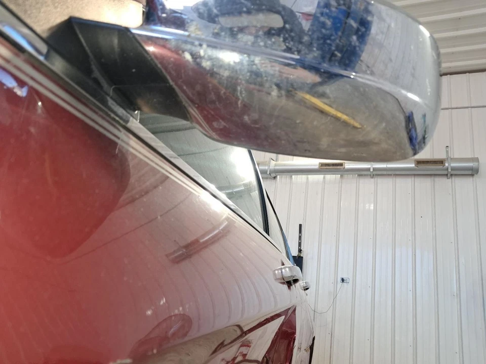 2013 Chrysler 200 Rear Right Door Panel Trim Black OEM Used 58000 Miles - Изображение 4 из 4