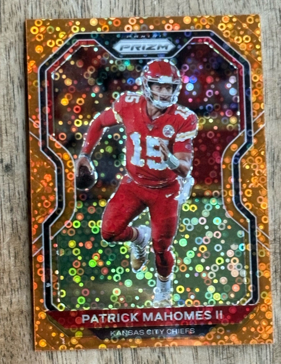2020 PANINI PRIZM PATRICK MAHOMES II #124 ORANGE DISCO PRIZM - RAW / UNGRADED