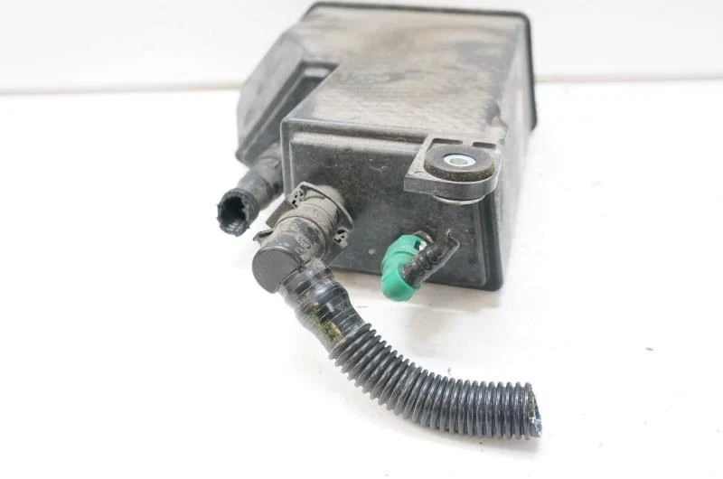 Bote de emisión evaporador de vapor de combustible Subaru Forester 2014-2018 42035FJ010 OEM Foto 2 de 4