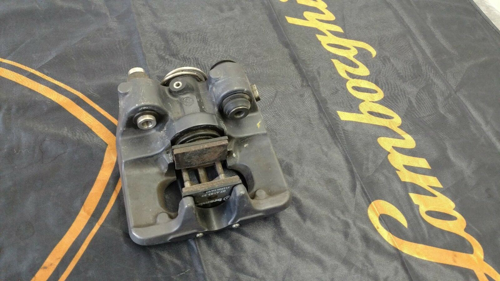 LAMBORGHINI GALLARDO REAR RIGHT PASSENGER CERAMIC E BRAKE CALIPER OEM 400615404B