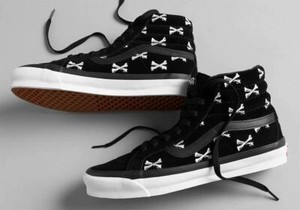 vans wtaps crossbones
