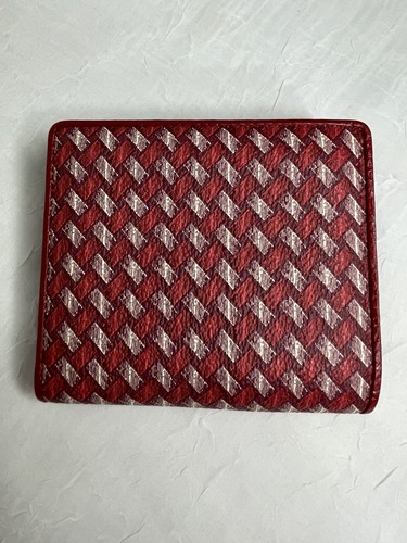 Billetera J McLaughlin roja biplegable $95 nueva con etiquetas patrón de tejido de cesta - Imagen 2 de 6