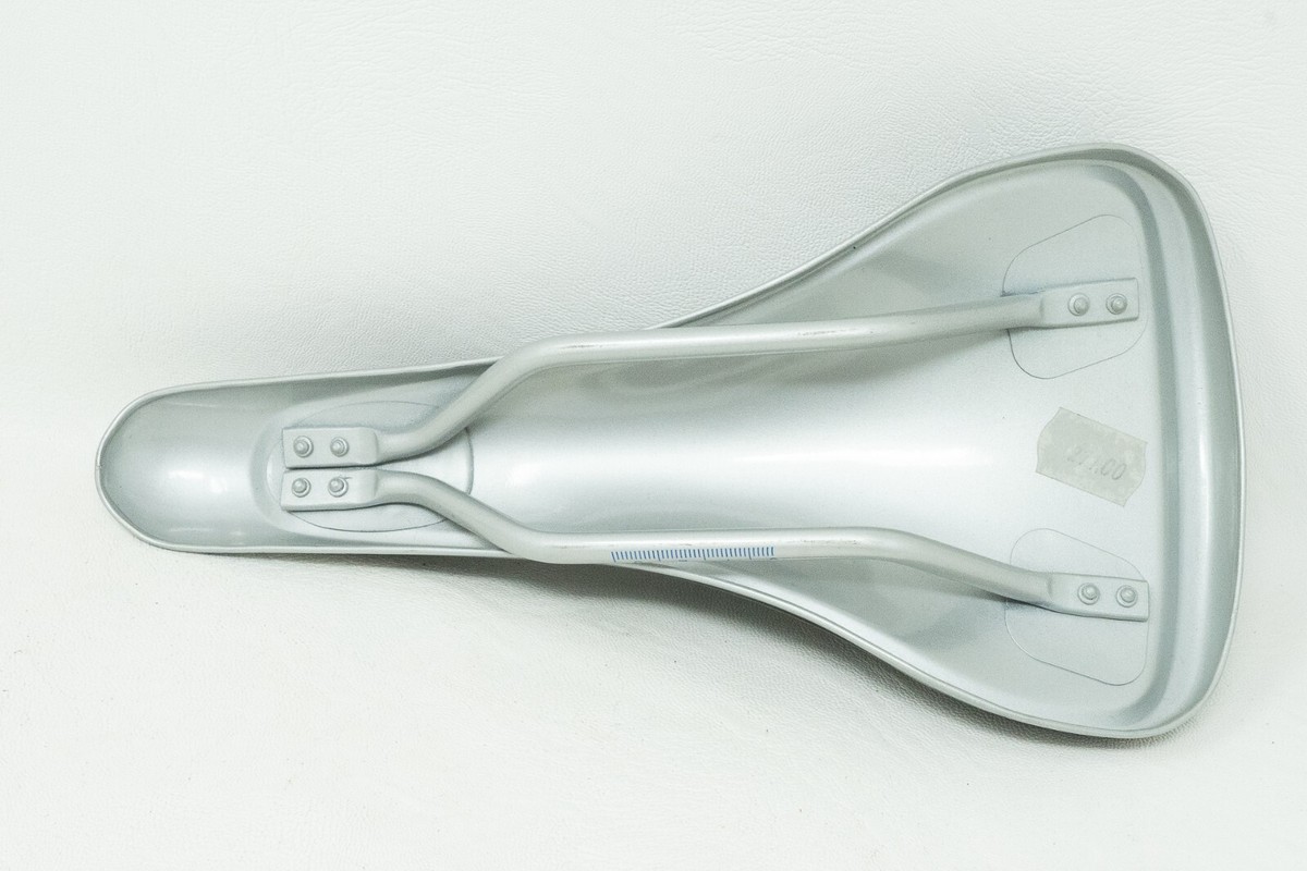 NOS GIPIEMME PLUMA EVOLUTION TITANIUM SADDLE SEAT VINTAGE