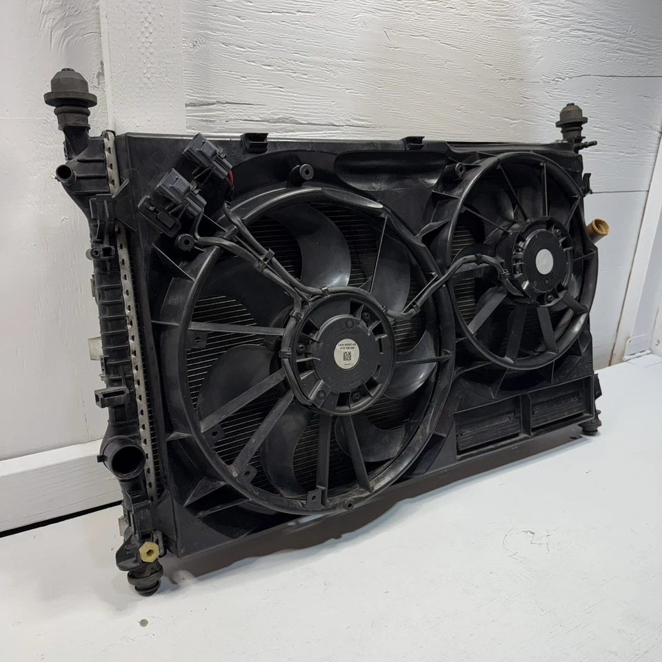 2015-2021 FORD TRANSIT 3.7L RADIATOR A/C CONDENSER COOLING FAN SET OEM - Image 3 of 4