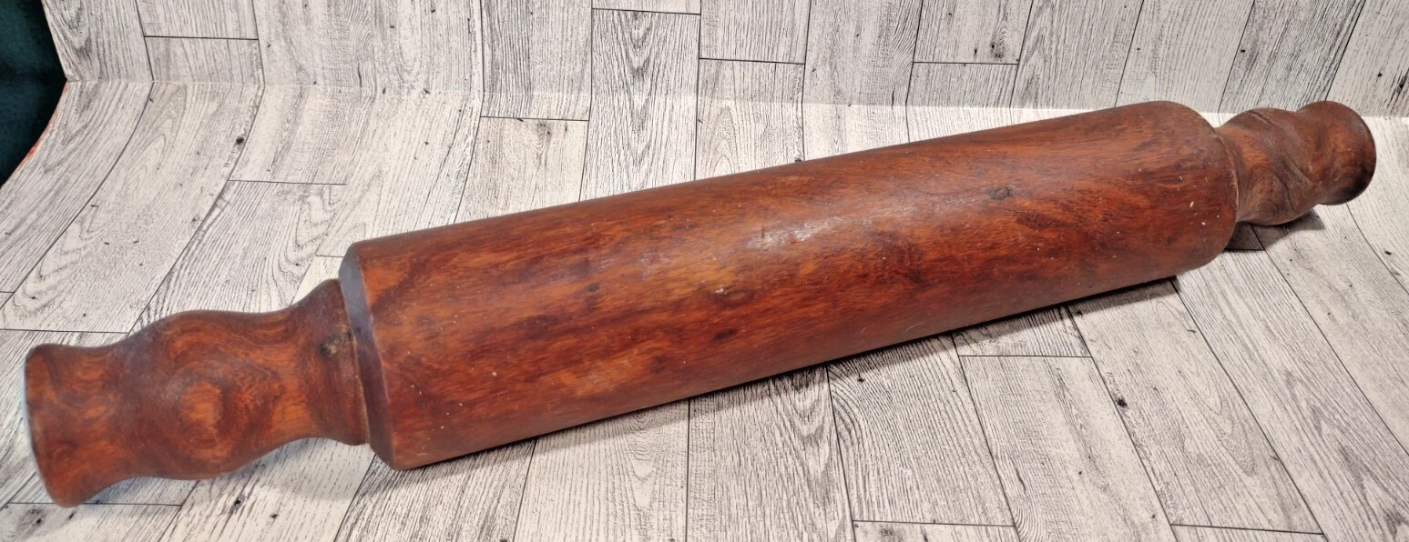 Vntg hand turned Lg 1 pc Wooden Rolling Pin w/ Fixed Handles Rustic, Primitive
