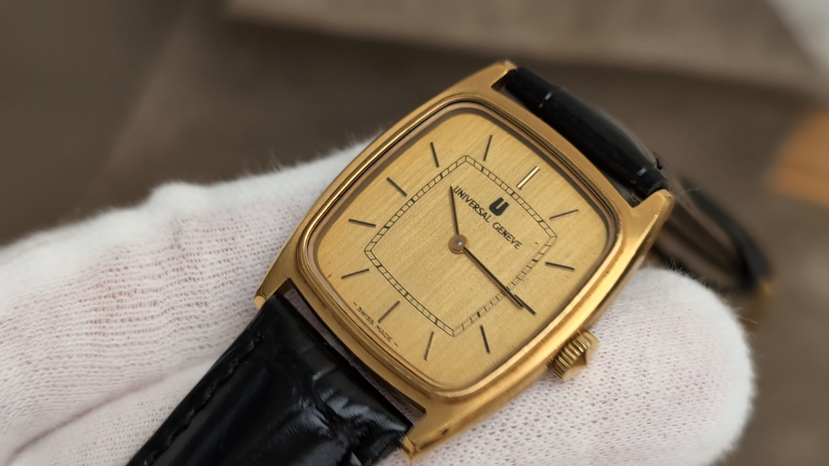 Universal Geneve 542145 Gold Dial Manual wind Men's Watch 28mm