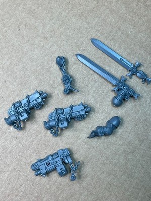 Warhammer 40k Black templar swords, guns, skulls Space Marines kitbash 6