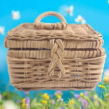 Lot Of 2 Small Weaved Closing Wicker Baskets Tan/Brown