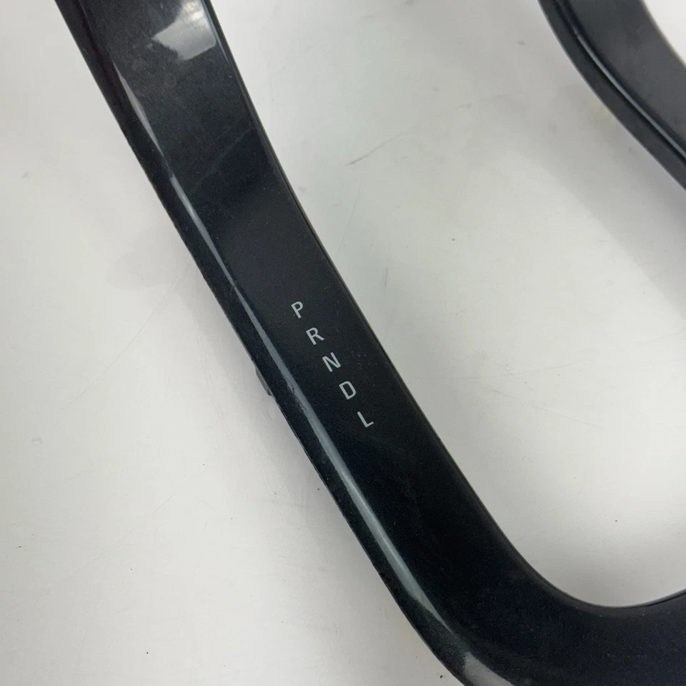 Chevrolet Volt 2011 2012 2013-2015 palanca de cambios consola central moldura 22858477 Foto 2 de 4