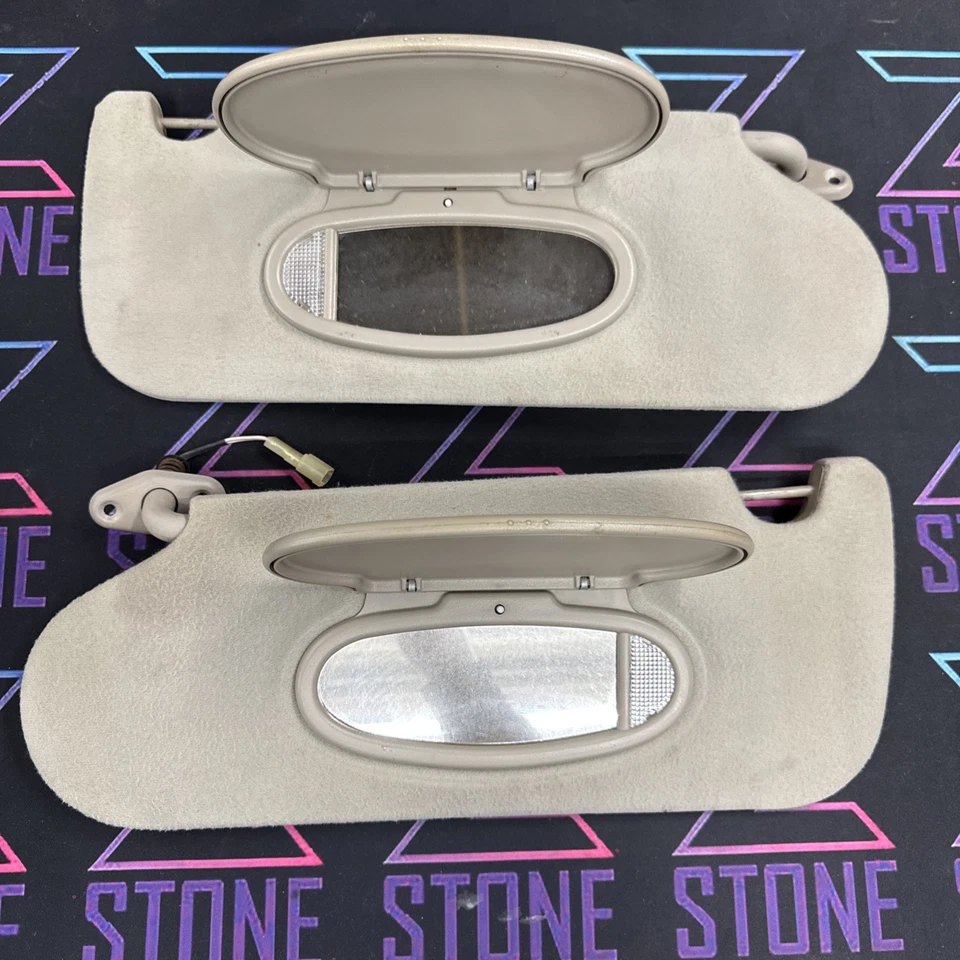 2001-2006 Dodge Stratus Driver Left Side Sun Visor Grey Lighted - Image 2 of 4