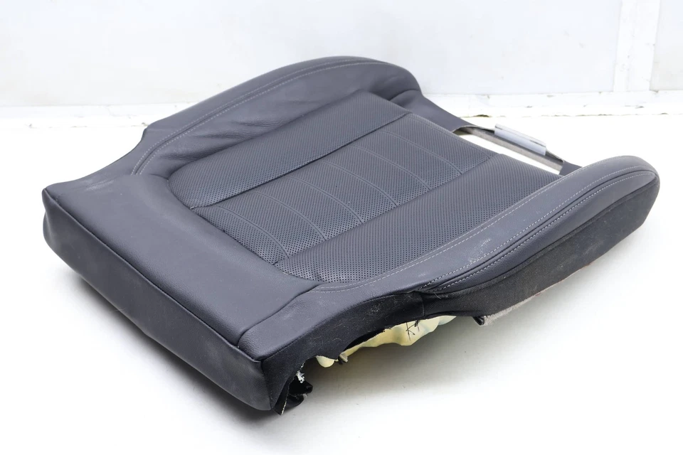 BMW 430I XDRIVE GRAN COUPE - Front LEFT Lower SEAT Bottom Cushion (Leather) - Image 4 of 4