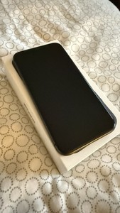 Apple iPhone 11 Smartphone, Schwarz, 64 GB, ohne Simlock