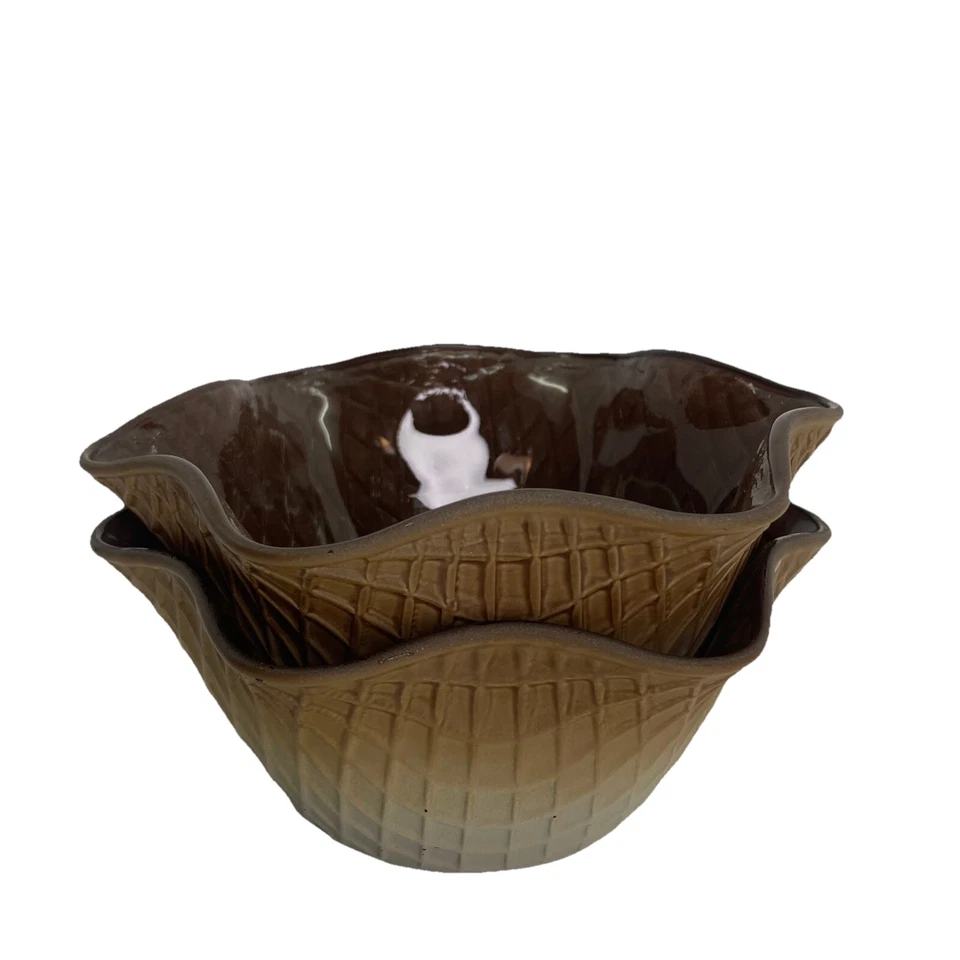 Bormioli Rocco Vintage Molded Glass Waffle Cone Ice Cream Bowls Set 2 Made Italy - Image 3 of 4