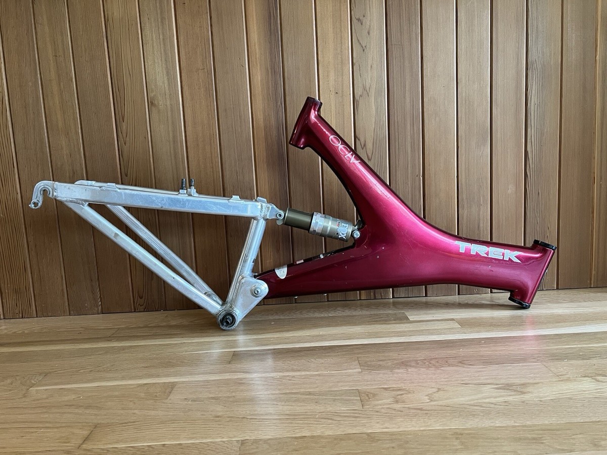土日値引【貴重】最終改良型TREK Y22 OCLV カーボンフレーム　トレック 17
