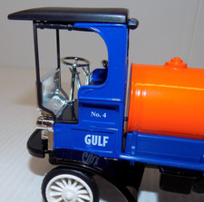 ERTL 1910 MACK 4 TON TANKER TRUCK BANK Gulf Oil 4 Regular Edition 1:25 NOS