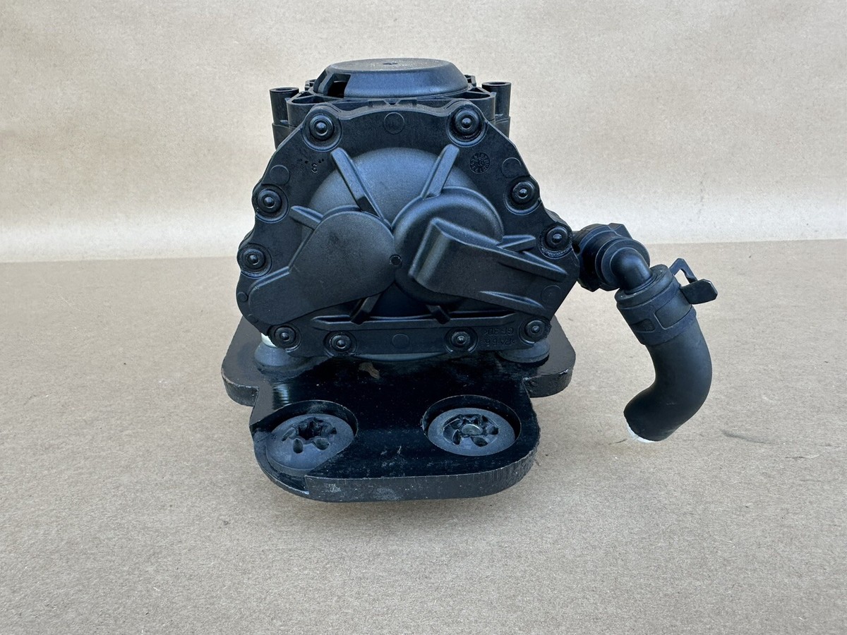 2013-2016 Ford Focus EV Brake Power Booster Vacuum Pump CV68-2C506