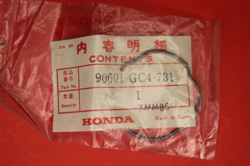 NOS HONDA RING, OIL SEAL STOP OEM# 90601-GC4-731