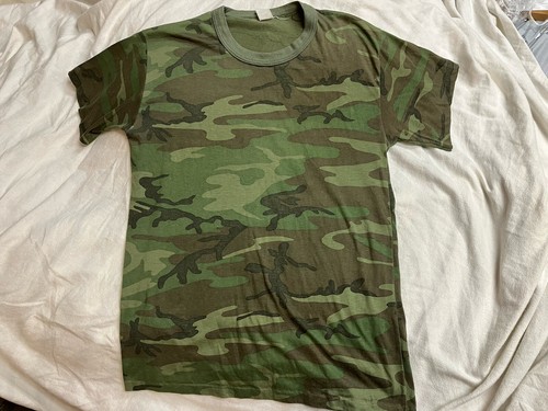 Vintage Camouflage Shirt Adult Small Woodland Camo Single Stitch Outdoors USA