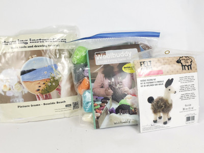 Woolbuddy Needle Felting Starter Kit + Dimensions Felt Works Llama Seaside Beach