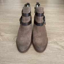 Ivanka Trump Women’s Block Heel Ankle Booties Size 8M Brown Suede