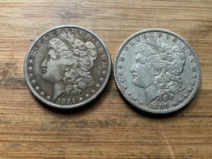 US Morgan Silver Dollars 2 coins circulated details Pre 1904 Lot F3