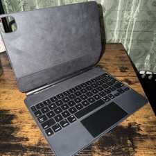 Black Backlight Magic Keyboard For iPad Pro 11-inch 2nd Generation