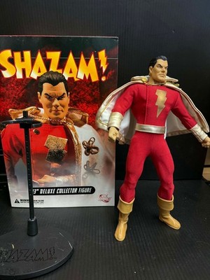 DC Direct Shazam Captain Marvel 13'' Deluxe Collector Figure  1:6 scale