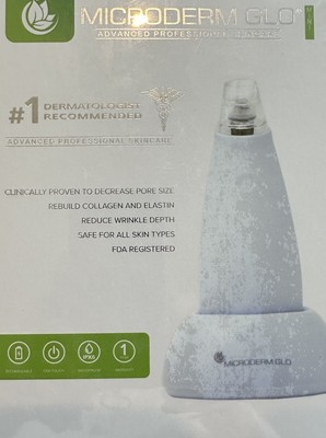 Microderm GLO Mini Device NIB Dermatologist Recommended