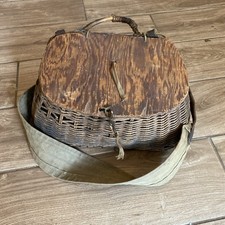 Antique Fly Fishing Wicker Trout Creel with Shoulder Sling Antique Fly Fishing Wicker Trout Creel with Shoulder Sling - Image 1