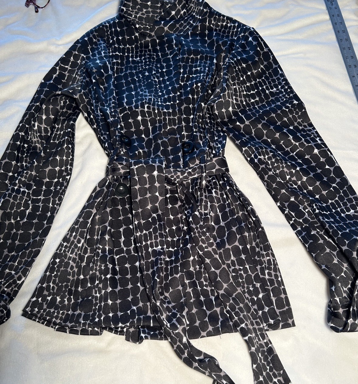 Wrapper Women’s Lightweight Jacket Black Gray Whi… - image 1