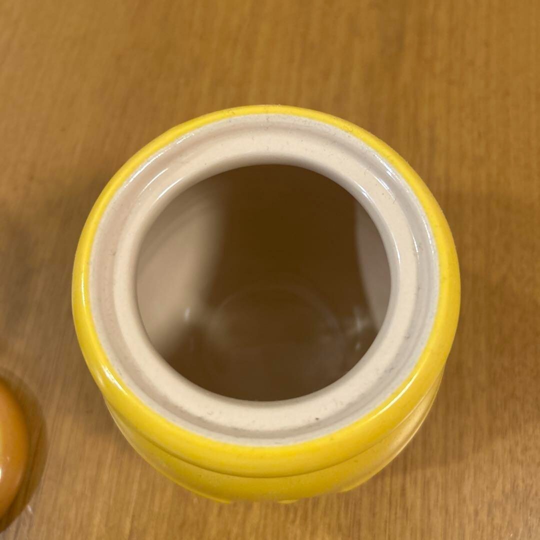 Le Creuset Yellow Honey Pot with Wooden Dipper | Stoneware
