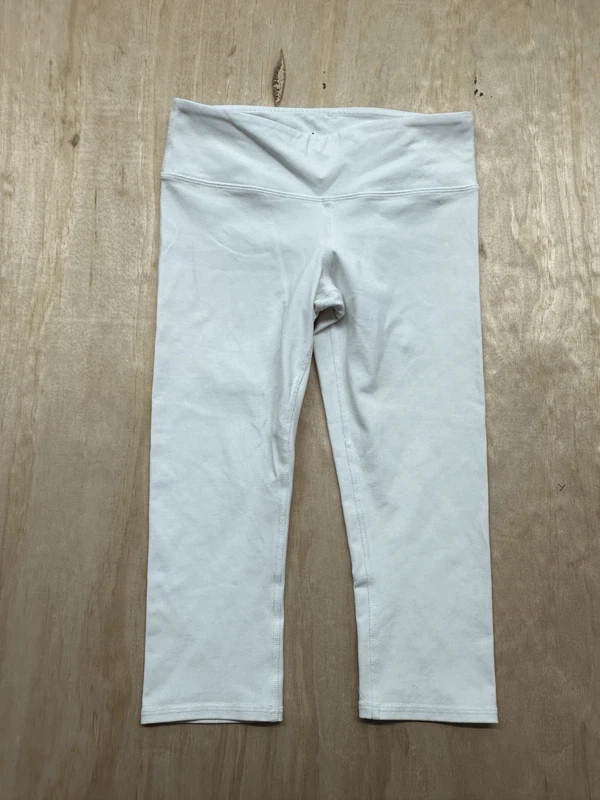 alo-yoga capri cropped leggings