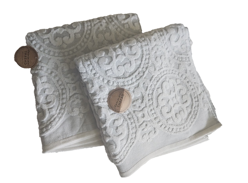 Common Thread 100% Cotton 2 PCs Bath Towel Damask Texture Light Gray 28X 54" NWT - Picture 7 of 16