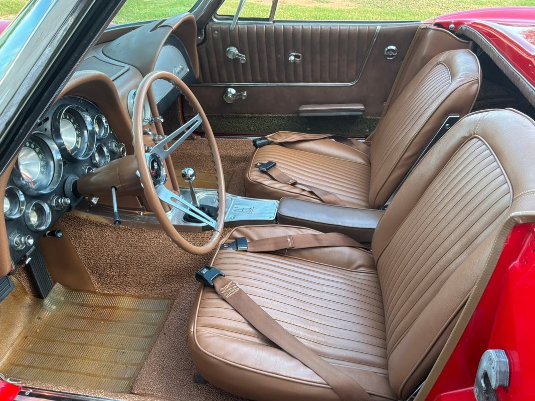 1963 Red Chevrolet Corvette   | C2 Corvette Photo 2