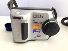 Sony Mavica 2.0 MEGA Pixels w Charger!