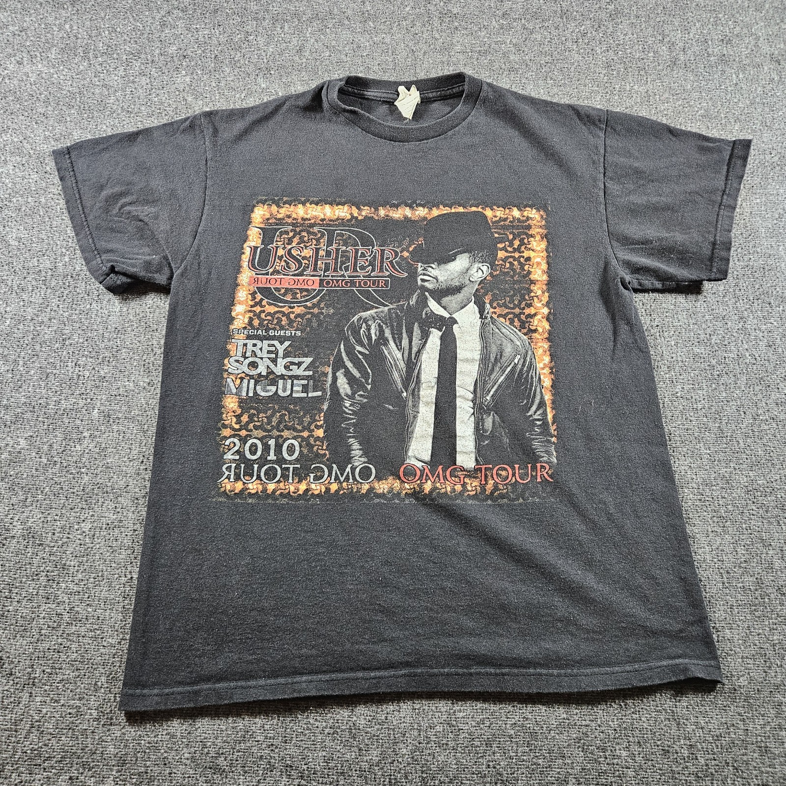 Vintage Usher OMG 2010 Tour Double Sided Concert Shirt Size Large