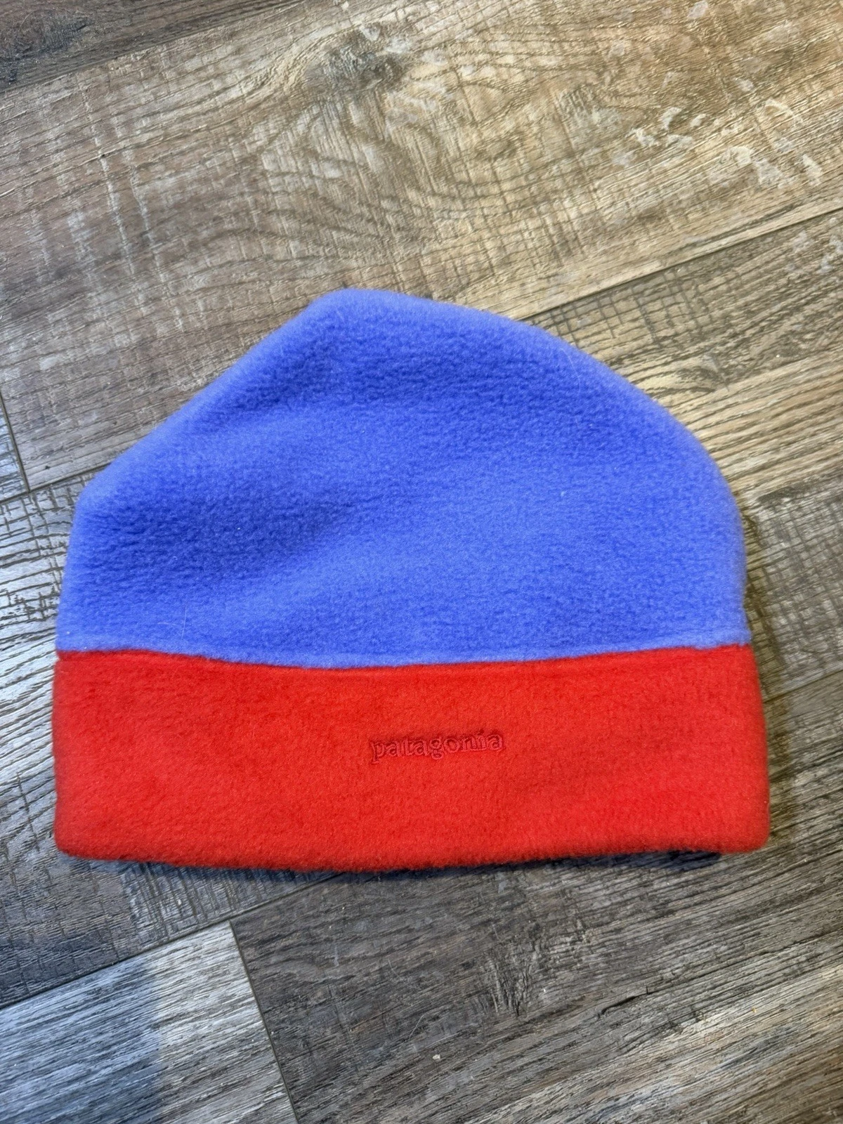 Vintage Patagonia Beanie Hat Cap Fitted Kids Fleece Winter Outdoors USA Ski Snow
Opens in a new wind
