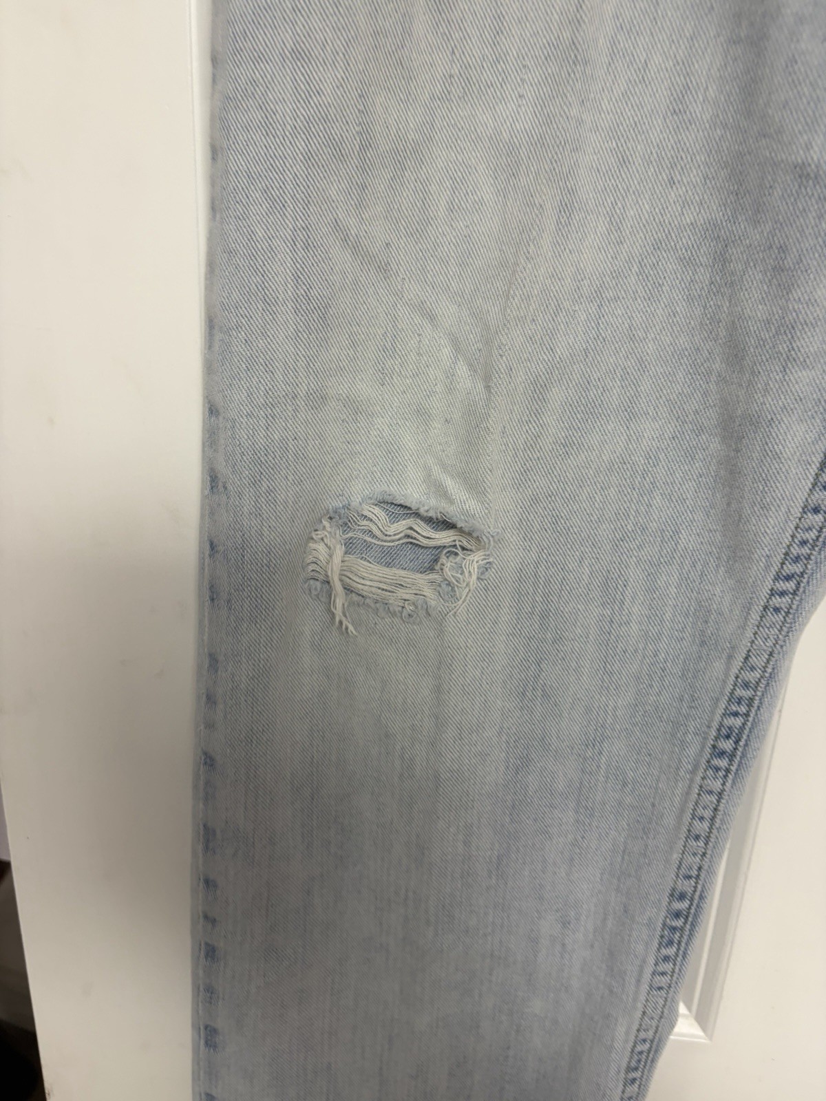 Vintage Tommy Hilfiger Jeans Men's 34x30” Classic Fit Baggy Light Wash Denim Y2K thumbnail 5