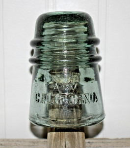 GREAT SAGE GREEN CD 121 CALIFORNIA TOLL STYLE GLASS INSULATOR