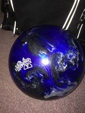 Bowling Ball Aloha Zero Space Bowlingkugel mit Tasche.