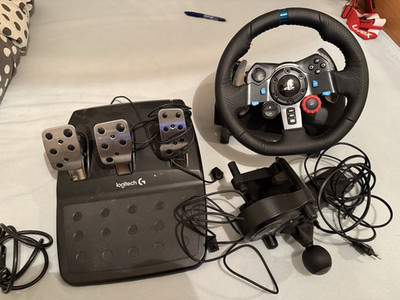 Logitech G Rennlenkrad mit 3 Pedalen, USB kabelgebunden für PS3/PS4/PC