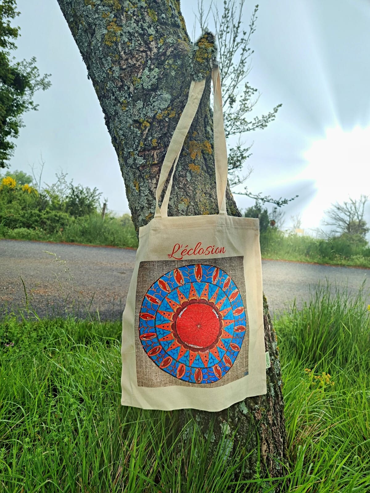Juego de Bolso de Mano + Bolsa Mandala L'Éclosion 16" / 42 cm por Corazón de Cristal