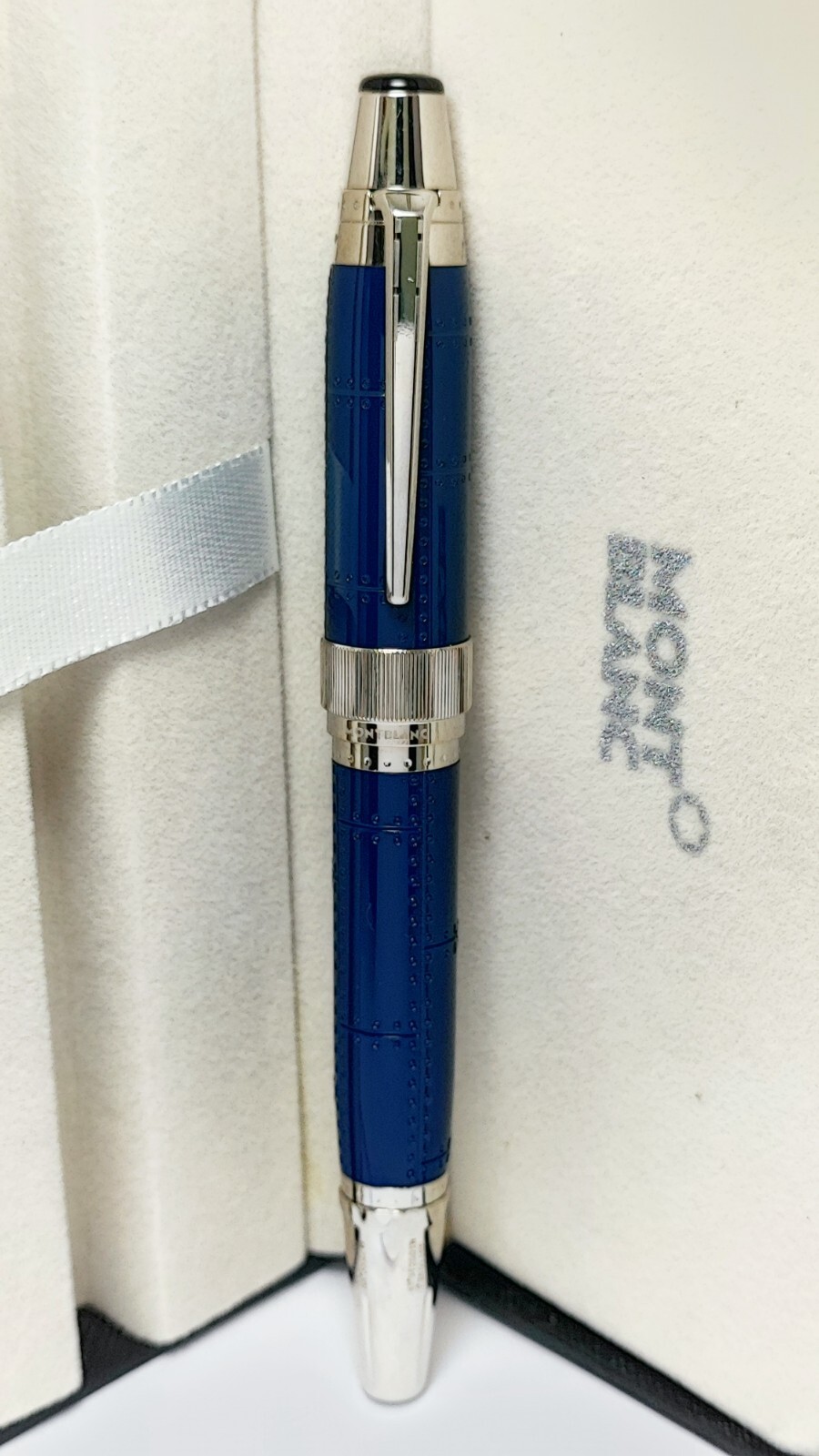 Montblanc Antoine de Saint Exupery Writers Edition Fountain Pen - Free Shipping