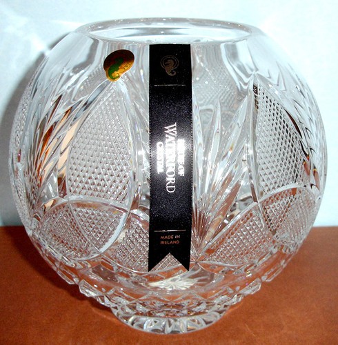 House of Waterford "Love From Ireland" Crystal Rose Bowl Vase 8" Artisan New - Picture 4 of 5