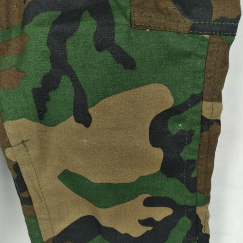 Rothco Women's Low-Rise Stretch Woodland Camo Cargo Capri Pants Size 1/2 NWT - Picture 7 of 8